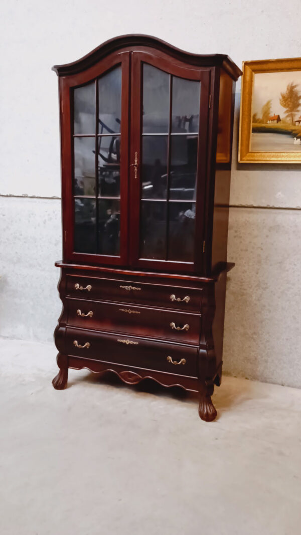 Витрина "Chippendale"