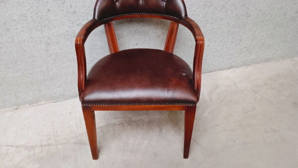 Стол "Chesterfield" 3 img 20260313 151103077