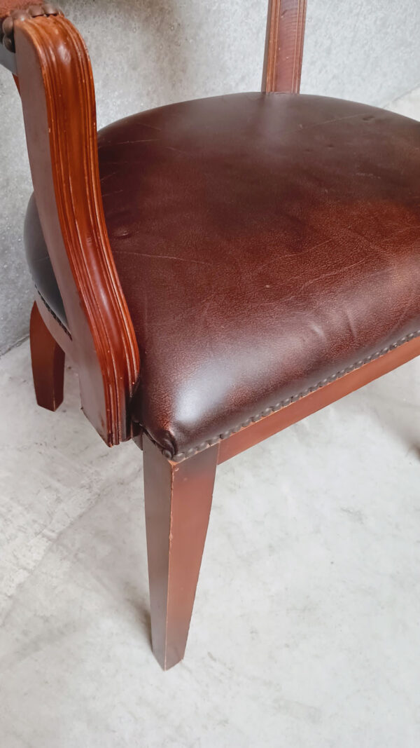 Стол "Chesterfield" 8 img 20260313 151118003