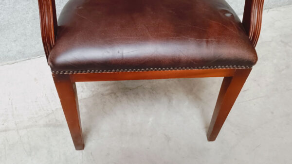 Стол "Chesterfield" 9 img 20260313 151122329