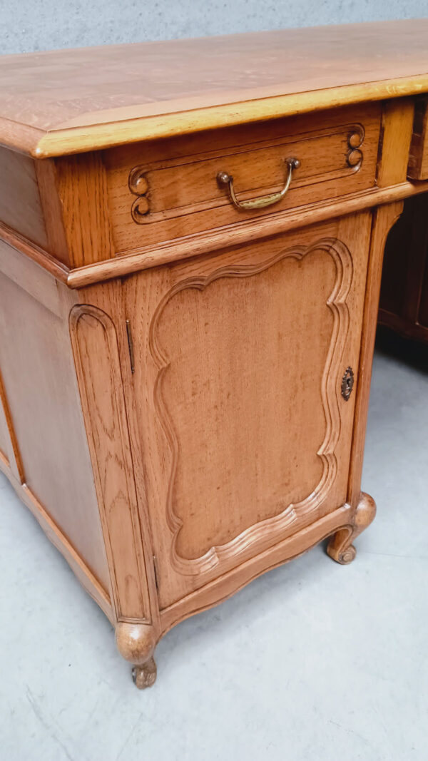 Дъбово бюро "Louis XV" 5 img 20260618 180837437